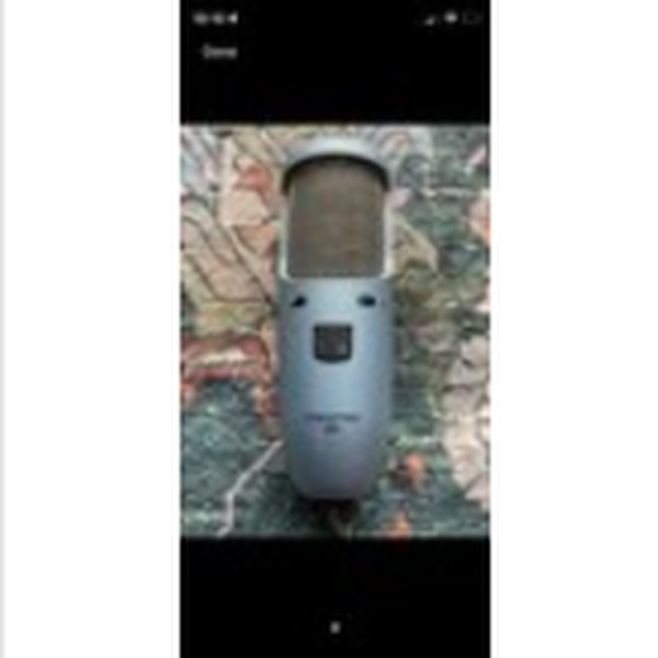 AKG Perception 200
